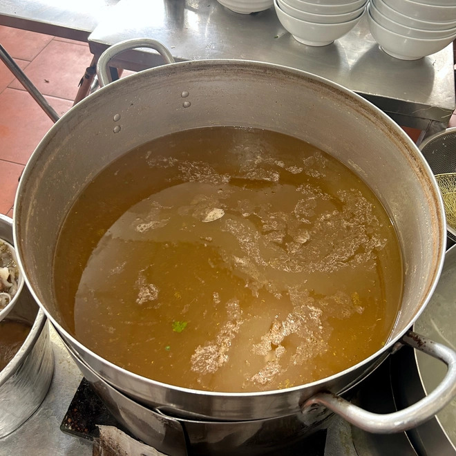Khó tin: 2 quán phở có công thức y hệt nhưng lại được Michelin 3 năm liên tiếp- Ảnh 6.