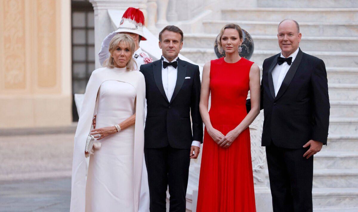 Cặp song sinh Hoàng gia Monaco “chiếm sóng” khi tiếp đón vợ chồng Tổng thống Pháp Emmanuel Macron- Ảnh 3.