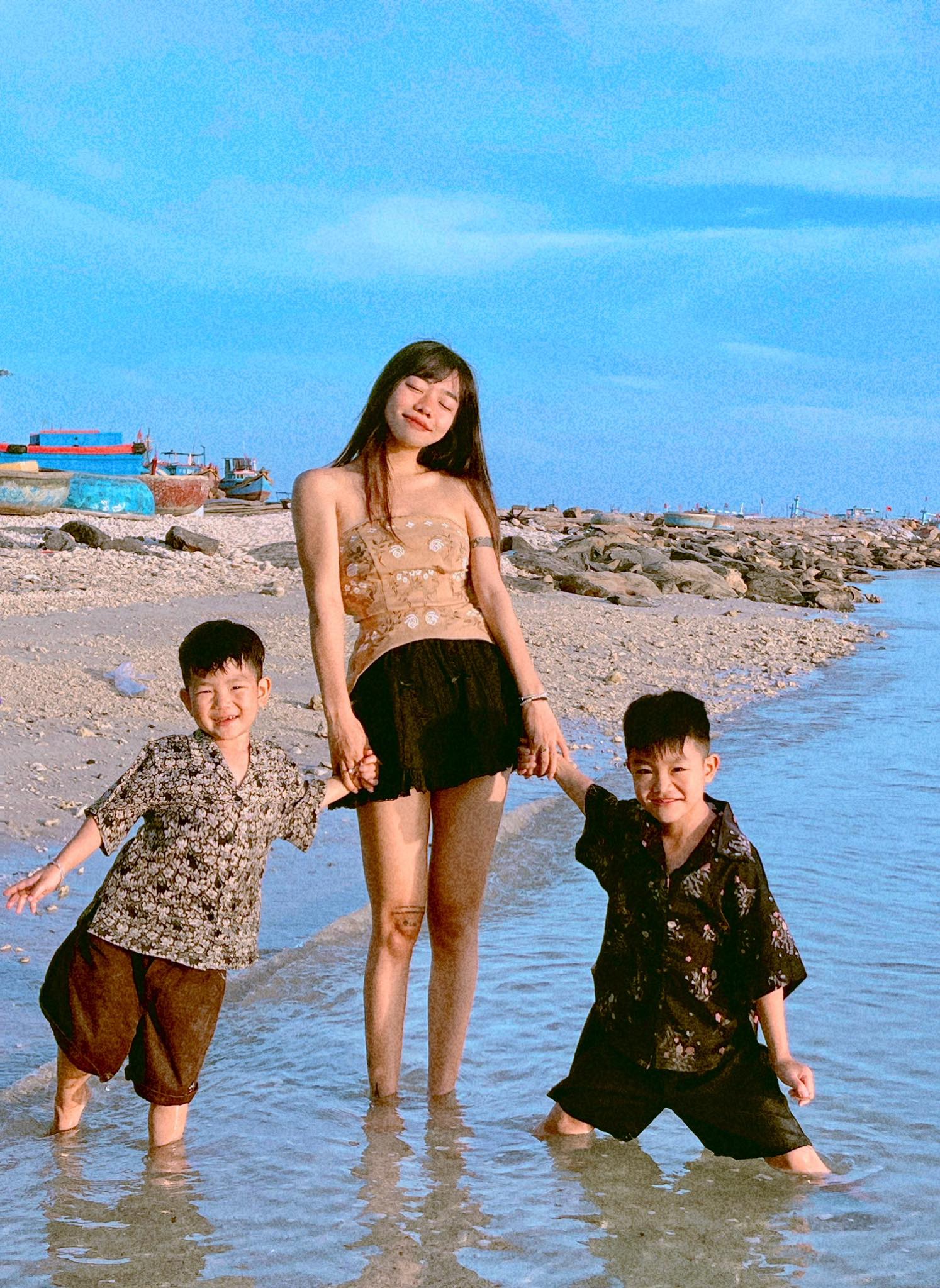 Mẹ đơn thân đưa 2 con đi chill đảo Phú Quý, con học được đủ thứ, trưởng thành rõ rệt chỉ sau 10 ngày mà chi phí rẻ không ngờ- Ảnh 4.