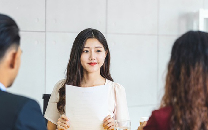 "Làm sao bán được giày cao gót cho nàng tiên cá?" - Nữ ứng viên trả lời quá thông minh, được nhận việc ngay- Ảnh 1.