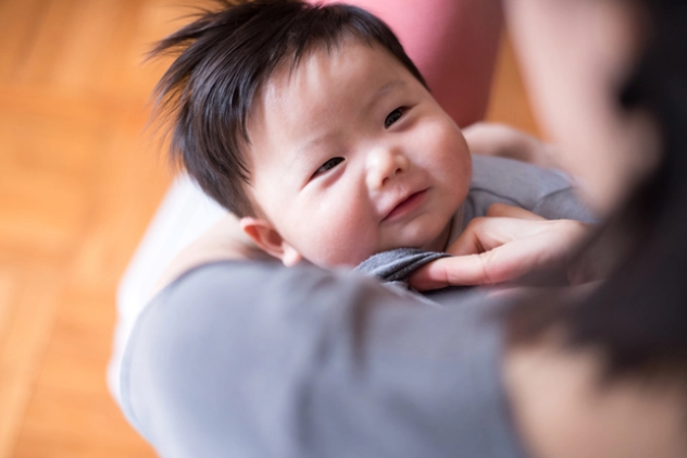 Trẻ sơ sinh có 5 biểu hiện này, lớn lên thường rất thông minh- Ảnh 1.