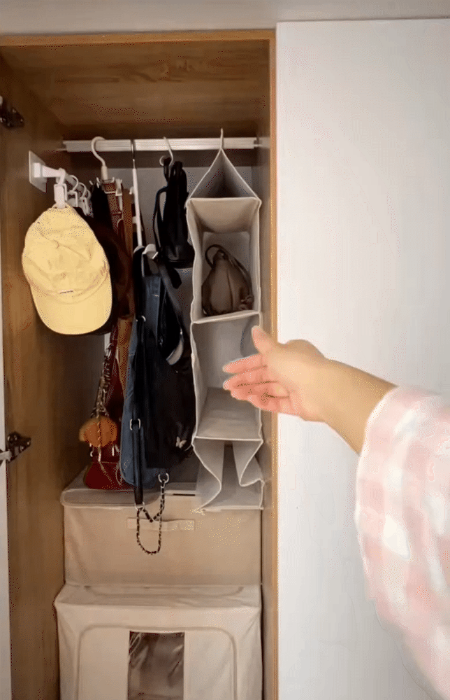 Chiêu cơi nới, sắp xếp tủ quần áo từ 5 món "bảo bối" loanh quanh 100k của một cô nàng Hà Nội, chị em thỏa đam mê shopping chẳng lo chật tủ- Ảnh 15.