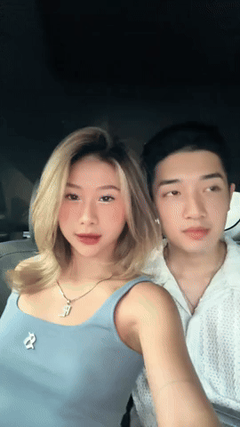 Louis Phạm khoe vóc dáng 
