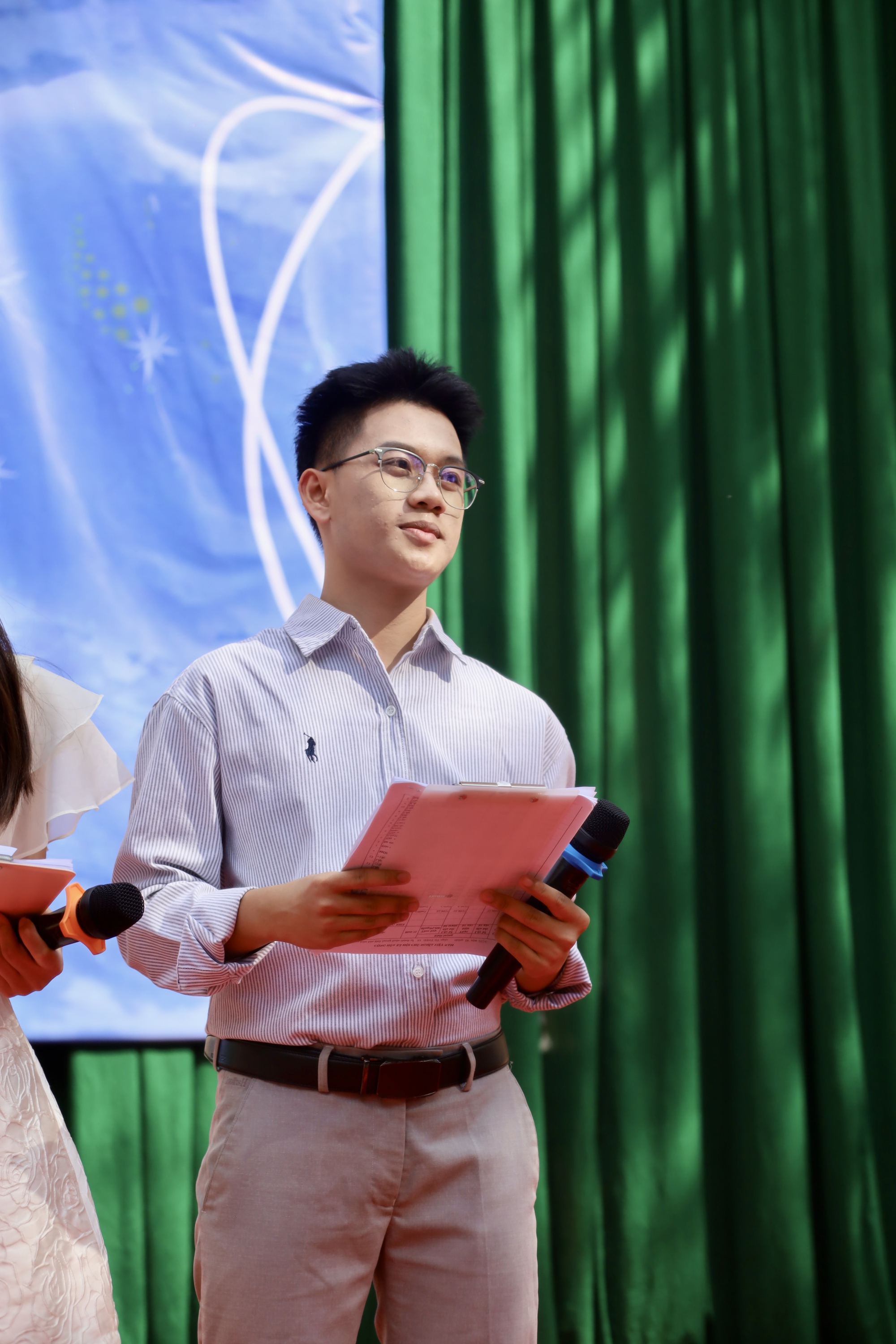 Nam sinh "đa nhiệm" nhất mùa hè này: Thức phỏng vấn lúc 3h sáng, vừa đi học vừa kinh doanh vẫn ẵm trọn học bổng 45 tỷ từ 20 trường- Ảnh 3.
