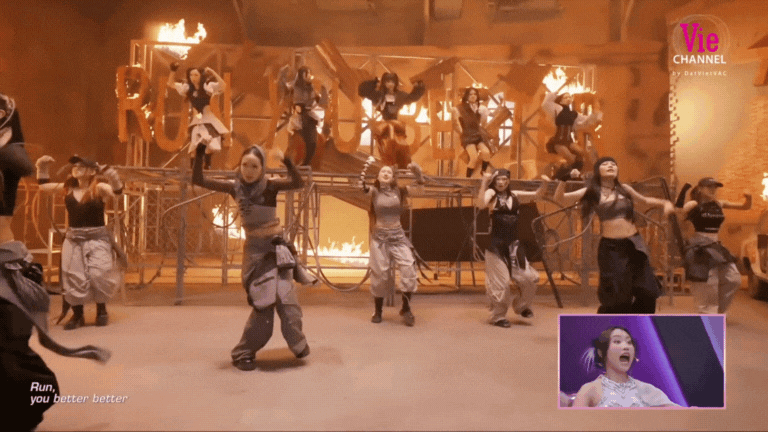 live-45-1749712525888152028523.gif
