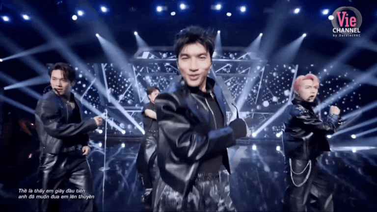 live-47-1749712525889985013682.gif
