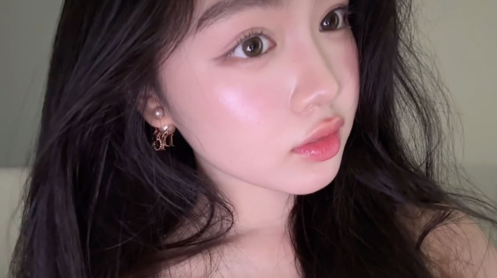 Lọ Lem khiến Threads mất ngủ- Ảnh 2.