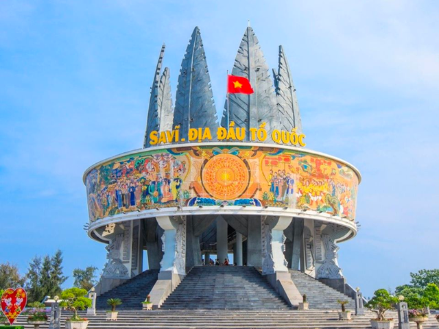 Không phải Hạ Long, Cát Bà, đây mới là bãi biển được du khách nhận xét "trong xanh nhất miền Bắc"- Ảnh 8.