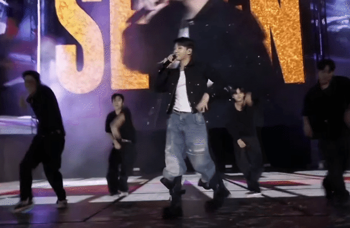 BTS vừa xuất ngũ đã gây bão: “Quét sạch” concert j-hope, em út Jung Kook giật trọn spotlight!- Ảnh 5.