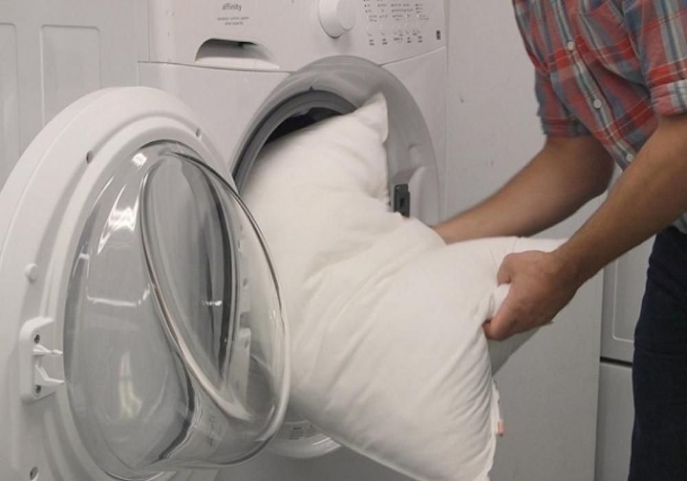 Tuyệt đối không cho vào máy giặt: "Danh sách đen" những món đồ sẽ phá hỏng cả máy giặt lẫn quần áo- Ảnh 4. Tuyệt đối không cho vào máy giặt: "Danh sách đen" những món đồ sẽ phá hỏng cả máy giặt lẫn quần áo- Ảnh 4.