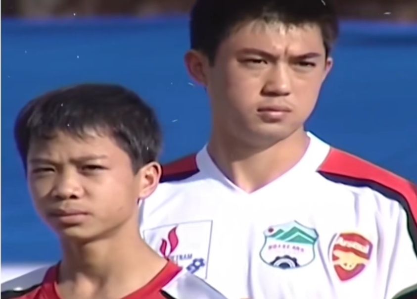 Tiền vệ Việt kiều được bầu Đức chiêu mộ: Làm cả V.League xôn xao, nhưng vì sao không thể đá cho ĐTVN?- Ảnh 1.