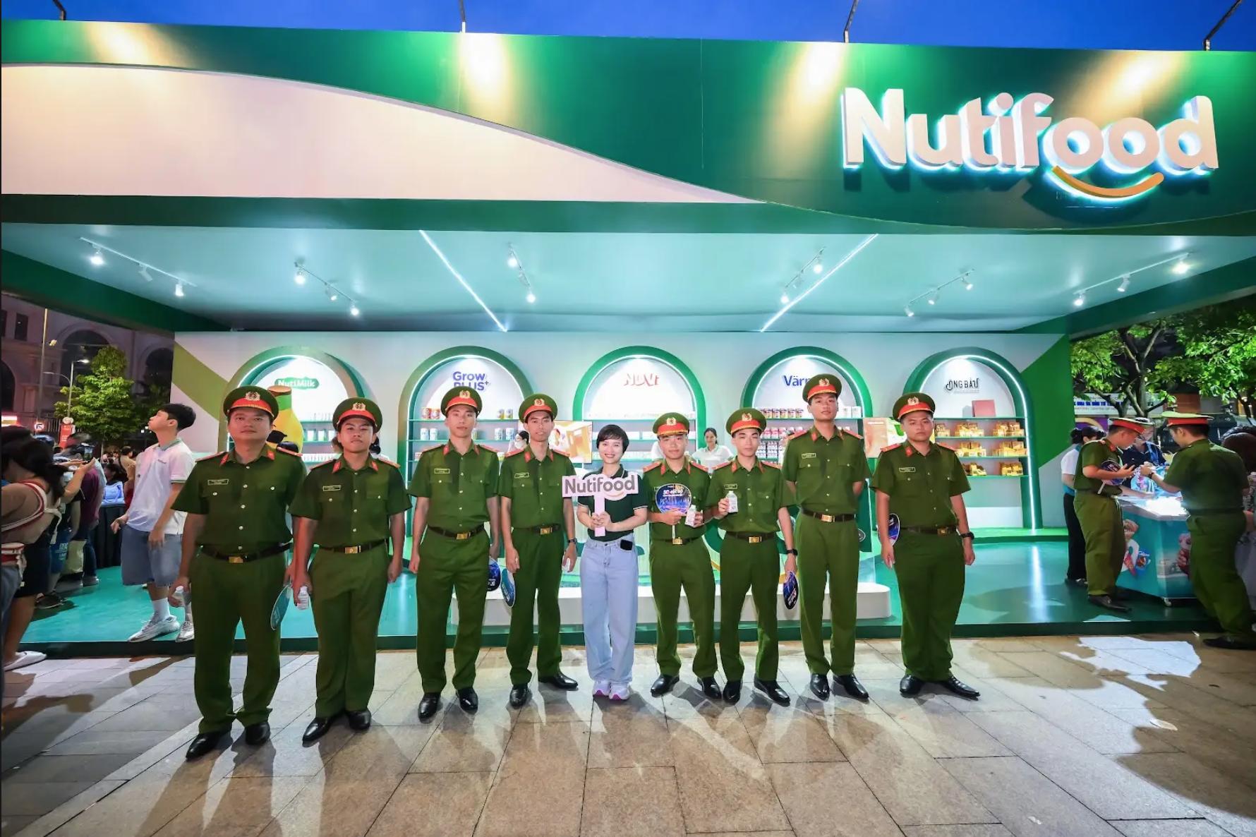 Nutifood đồng hành cùng chương trình “Vinh quang Công an Nhân dân Việt Nam", góp phần lan tỏa tinh thần yêu nước- Ảnh 1.