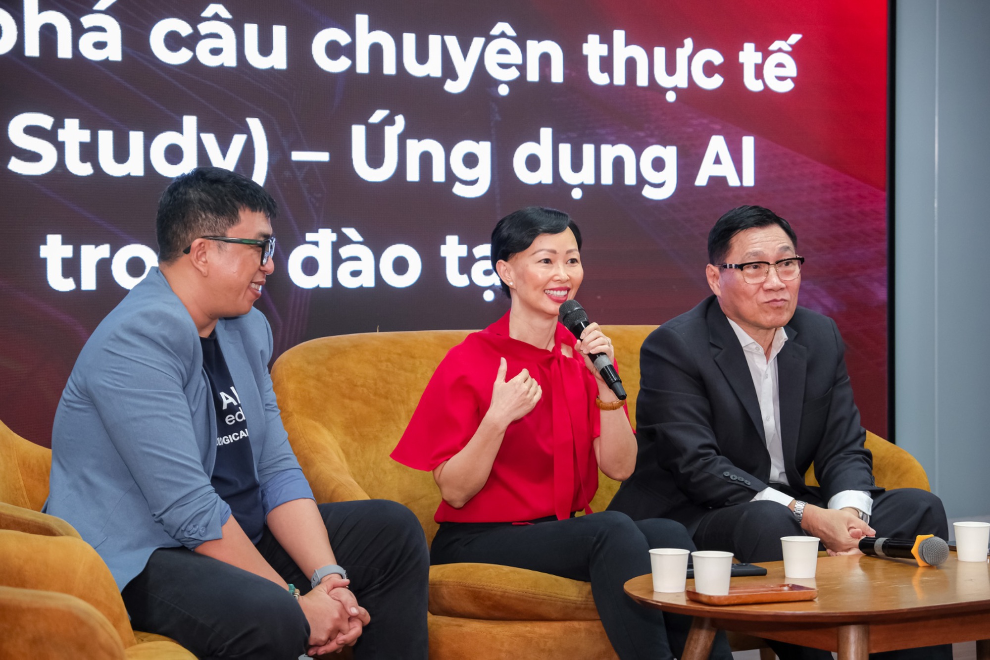 AI in Education: Kiến tạo giáo dục tương lai từ hành động hôm nay- Ảnh 2.