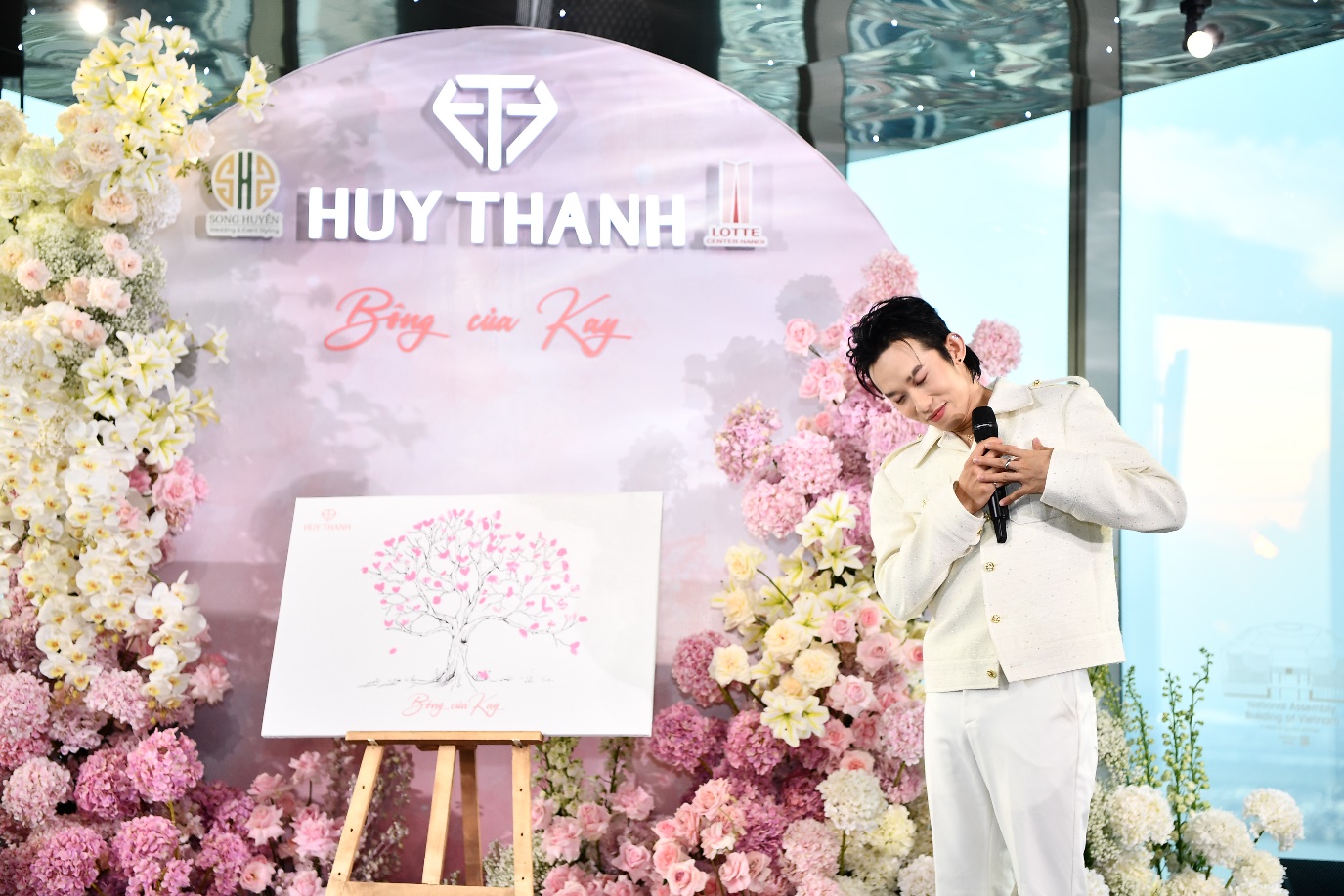 Thắng đời 1 - 0: Cô gái được Kay Trần đeo dây chuyền “tỏ tình” tại fansign- Ảnh 5.