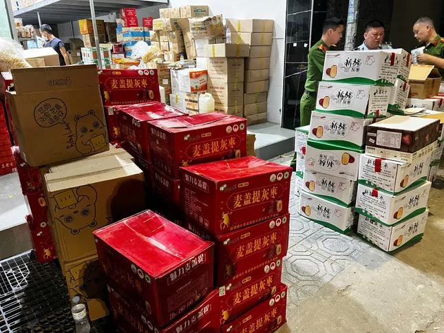 Công an Hà Nội nói về tình trạng cửa hàng ở La Phù đóng cửa không buôn bán- Ảnh 5.