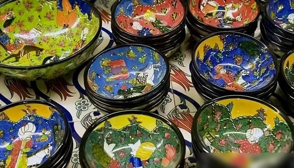 Có rất nhiều loại bát đĩa để lựa chọn, nhưng 3 loại dù rẻ và đẹp đến đâu cũng tuyệt đố không mua, coi chừng rước họa có ngày- Ảnh 3.