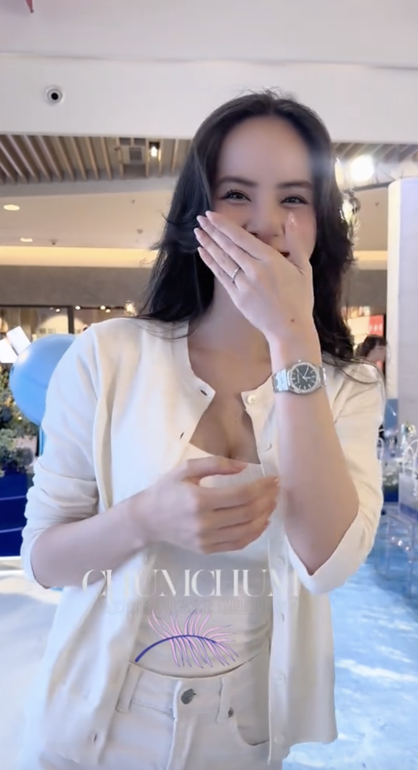 "Tóm dính" Hương Liên ngoài đời sau đám hỏi với chồng gia thế khủng, né gấp khi nhận 1 câu hỏi- Ảnh 4.