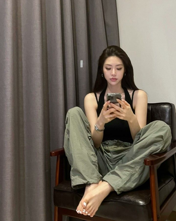 "Rất ghét các bà mẹ với tư duy thích chịu khổ, sợ người khác không thấy mình khổ" - quan điểm dậy sóng- Ảnh 2.