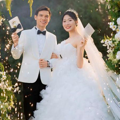 Hoa khôi bóng chuyền Phạm Thị Yến kết hôn ở tuổi 40 nhan sắc vẫn trẻ xinh “phát hờn”, danh tính nửa kia gây chú ý- Ảnh 1.