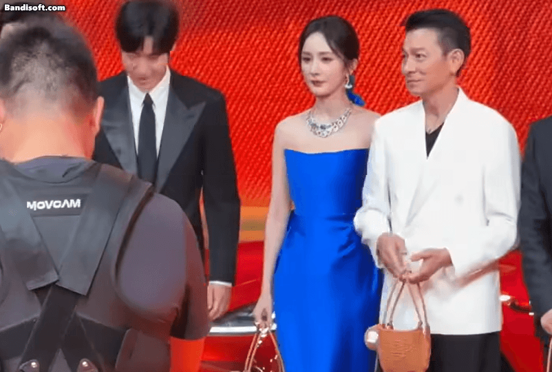 Sốc visual tuyệt đối xinh đẹp của Dương Mịch: Nhan sắc phá đảo cam thường, lên đồ đẳng cấp bùng nổ MXH- Ảnh 1.