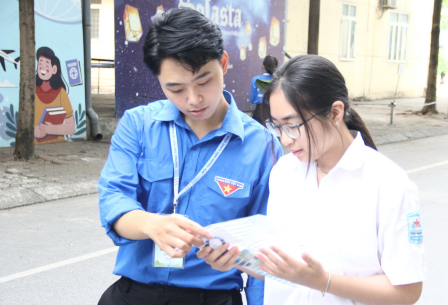 Kỳ thi cuối c&ugrave;ng v&agrave;o lớp 10 ở H&agrave; Nội "1 chọi 10" gi&agrave;nh 440 suất v&agrave;o trường "hot"- Ảnh 3.