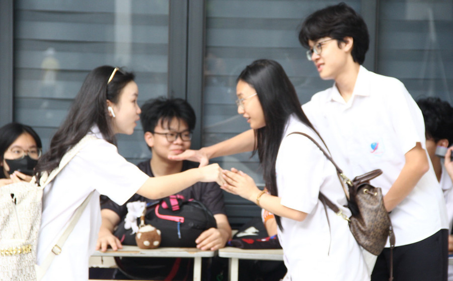 Kỳ thi cuối c&ugrave;ng v&agrave;o lớp 10 ở H&agrave; Nội "1 chọi 10" gi&agrave;nh 440 suất v&agrave;o trường "hot"- Ảnh 7.