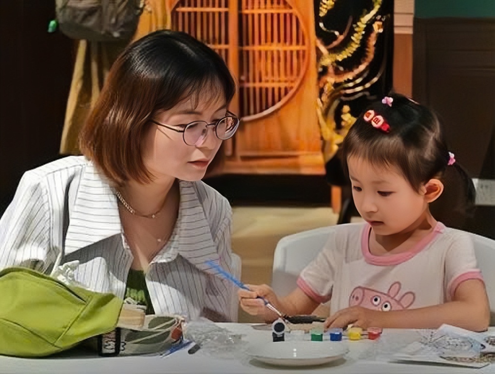 Nghỉ hè không nghỉ học: Từ tài chính, code đến trại hè sinh tồn, nhiều phụ huynh chi tiền triệu cho con học thứ trường lớp không dạy- Ảnh 4.
