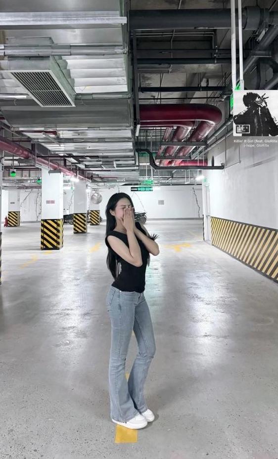 Doãn Hải My bị chê xuống sắc liền tung luôn ảnh cam thường khoe body nuột nà, chân dài thẳng thắp khiến "anti" câm nín- Ảnh 2.