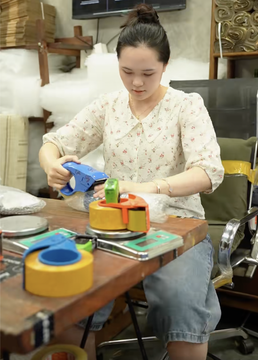 Quỳnh Anh vợ Duy Mạnh lại bị chê mặc xấu, còn đâu khí chất tiểu thư Hà thành- Ảnh 1.