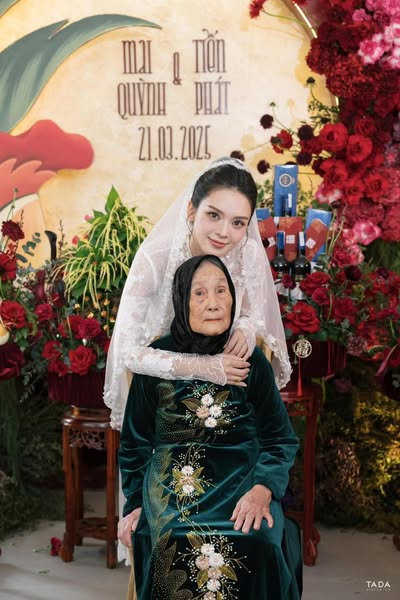 Bà ngoại Quỳnh Lương qua đời vì uống phải thuốc giả, Lê Giang cùng dàn sao đồng loạt chia buồn- Ảnh 4. Bà ngoại Quỳnh Lương qua đời vì uống phải thuốc giả, Lê Giang cùng dàn sao đồng loạt chia buồn- Ảnh 4.