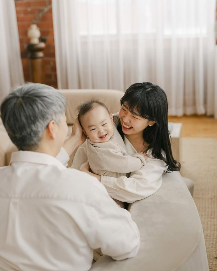 Bố tôi không dạy cách kiếm tiền, nhưng dạy tôi cách tiêu tiền để không bao giờ khổ- Ảnh 2.