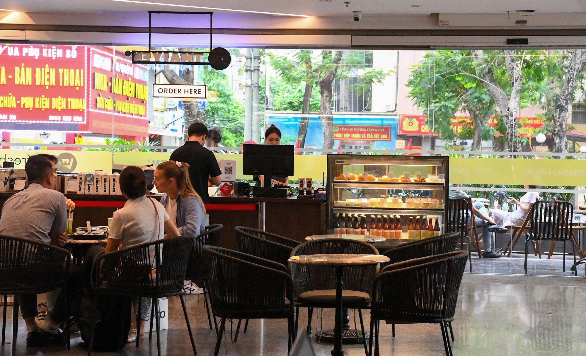 THAIYEN: Từ những quán cà phê chill chill mang đầy hoài niệm, đến phong cách công nghiệp mới khiến nhiều người 