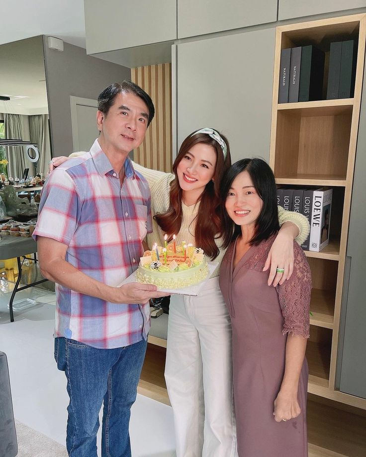 Bố tôi không dạy cách kiếm tiền, nhưng dạy tôi cách tiêu tiền để không bao giờ khổ- Ảnh 1.