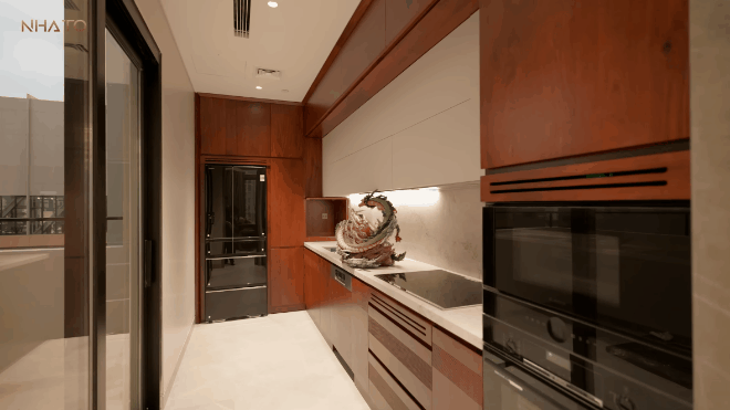 Penthouse 80 tỷ đồng giữa lòng Hà Nội của ông nội tặng cháu gái 4 tuổi, 1 món đồ chơi cũng 50 triệu- Ảnh 9.