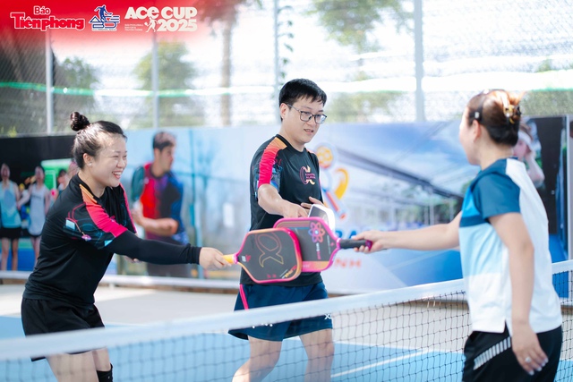 Chùm ảnh: Dàn VĐV quy tụ tranh giải thưởng gần 1 tỷ đồng tại giải Pickleball Báo chí - Truyền thông - ACE Cup 2025- Ảnh 9.