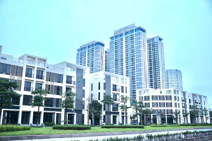 Gi&aacute; chung cư trung t&acirc;m H&agrave; Nội đắt ngang biệt thự, c&oacute; n&ecirc;n đầu tư?- Ảnh 2.