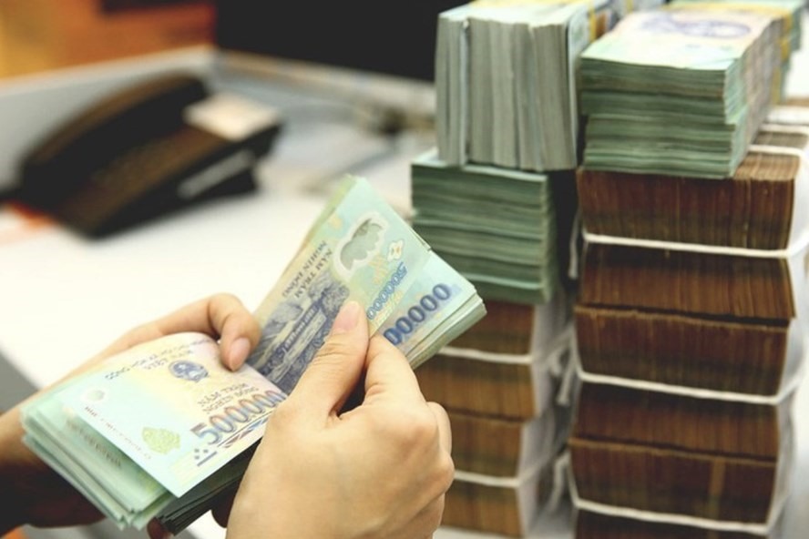 Khách rút toàn bộ tiền tiết kiệm cho con trai xây nhà, ngân hàng gọi công an ngay: Hoá ra có chuyện lớn- Ảnh 2.