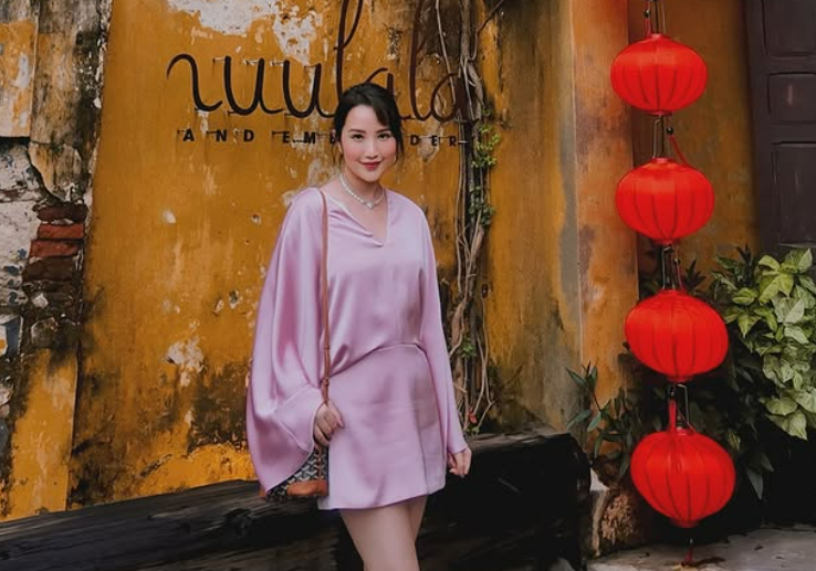Hơn 1 năm mới đăng ảnh quý tử, hot mom hào môn Primmy Trương nhanh chóng thu hút sự chú ý khi đưa con đi "ăn bánh kẹo" nhưng ở nơi ít ai ngờ tới- Ảnh 1.