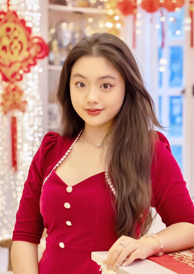 Suti của Bố Ơi Mình Đi Đâu Thế sau 10 năm: Nhan sắc tuổi 16 rực rỡ như Hoa hậu nhí- Ảnh 12. Suti của Bố Ơi Mình Đi Đâu Thế sau 10 năm: Nhan sắc tuổi 16 rực rỡ như Hoa hậu nhí- Ảnh 12.