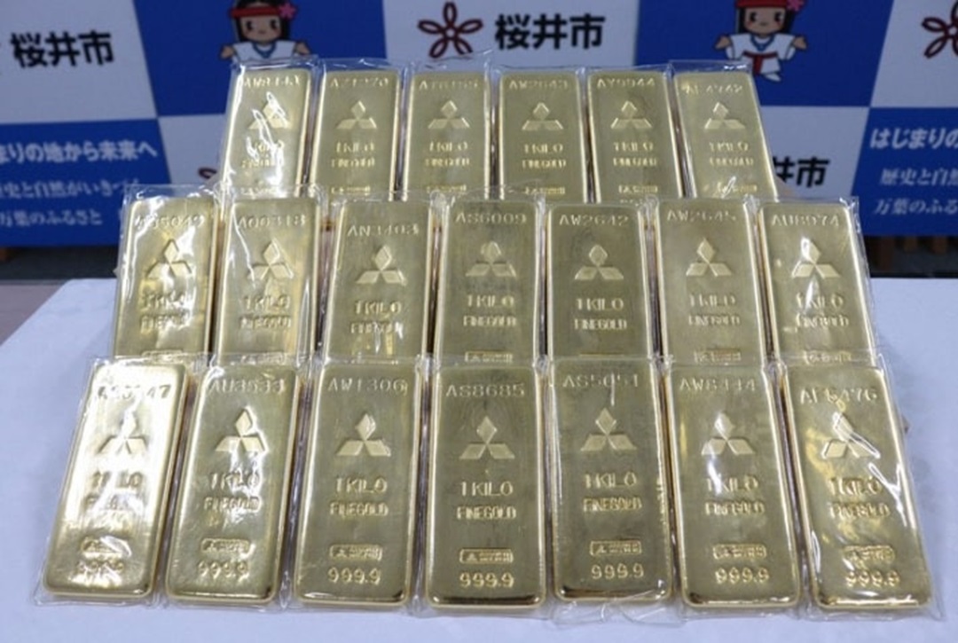 Xôn xao cụ ông 70 tuổi mang túi vàng "khủng" gần 60 tỷ đến tặng cho thành phố- Ảnh 1.
