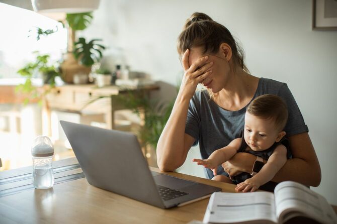 5 lý do khiến cho những người làm bố mẹ ngày nay ÁP LỰC đến không thở nổi- Ảnh 2.
