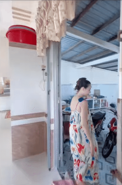 "Đặc sản" nhà miền Tây: Rộng "vô cùng tận", lắt léo như mê cung, gạch hoa sáng bóng cả sân, chỉ quét nhà thôi cũng bở hơi tai- Ảnh 3.