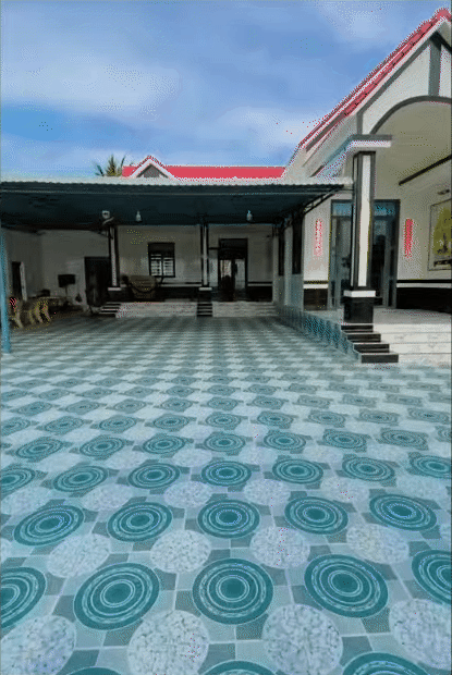 "Đặc sản" nhà miền Tây: Rộng "vô cùng tận", lắt léo như mê cung, gạch hoa sáng bóng cả sân, chỉ quét nhà thôi cũng bở hơi tai- Ảnh 13.