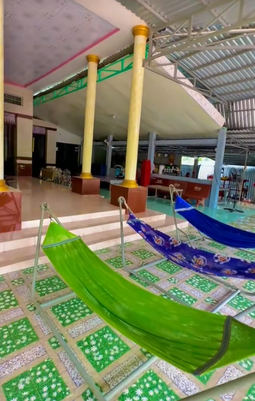 "Đặc sản" nhà miền Tây: Rộng "vô cùng tận", lắt léo như mê cung, gạch hoa sáng bóng cả sân, chỉ quét nhà thôi cũng bở hơi tai- Ảnh 21.