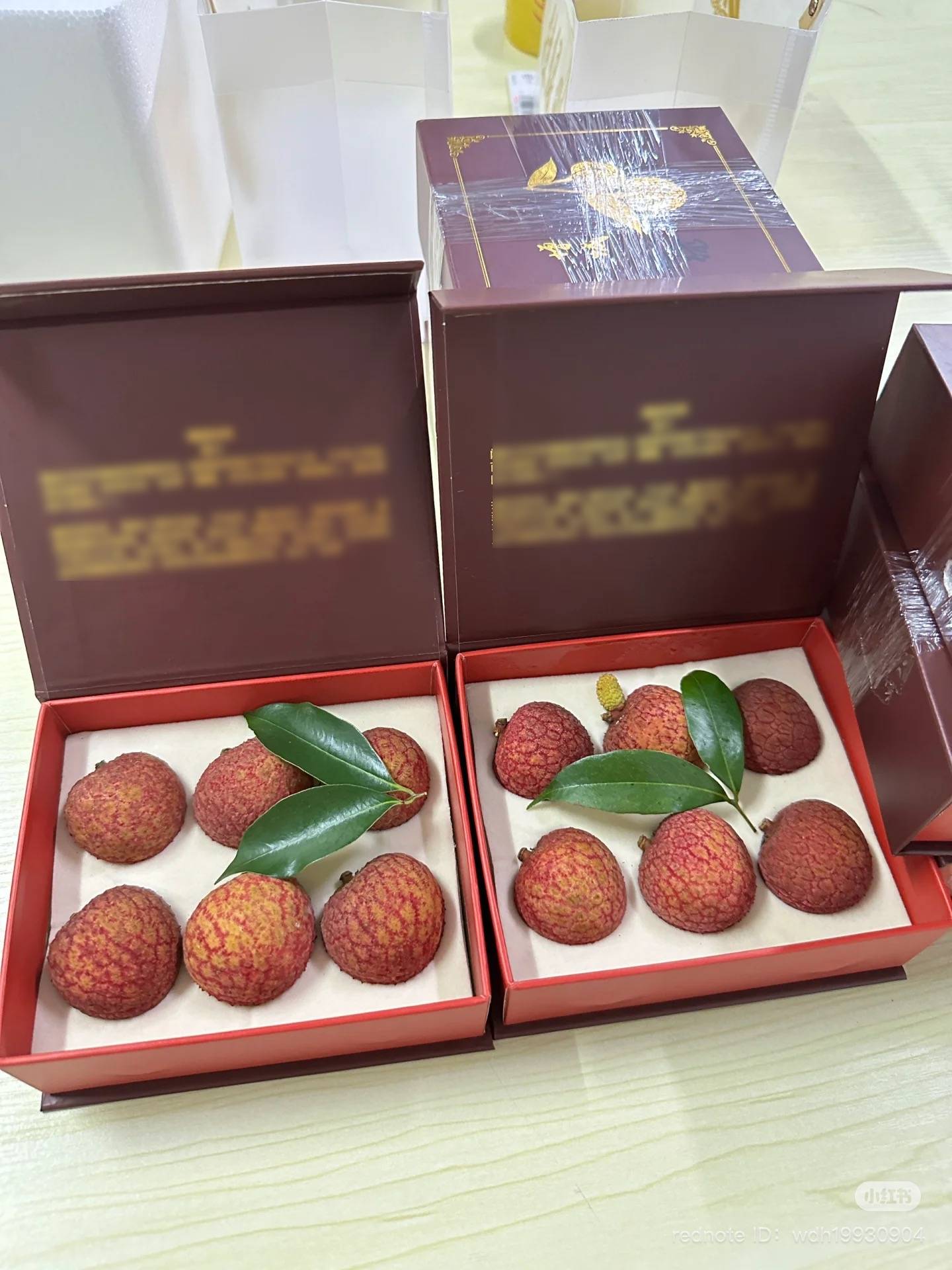 Cận cảnh quả vải 181 triệu đồng đang xôn xao MXH: Vải thì có thật, nhưng mức giá có đúng như lời đồn?- Ảnh 4.
