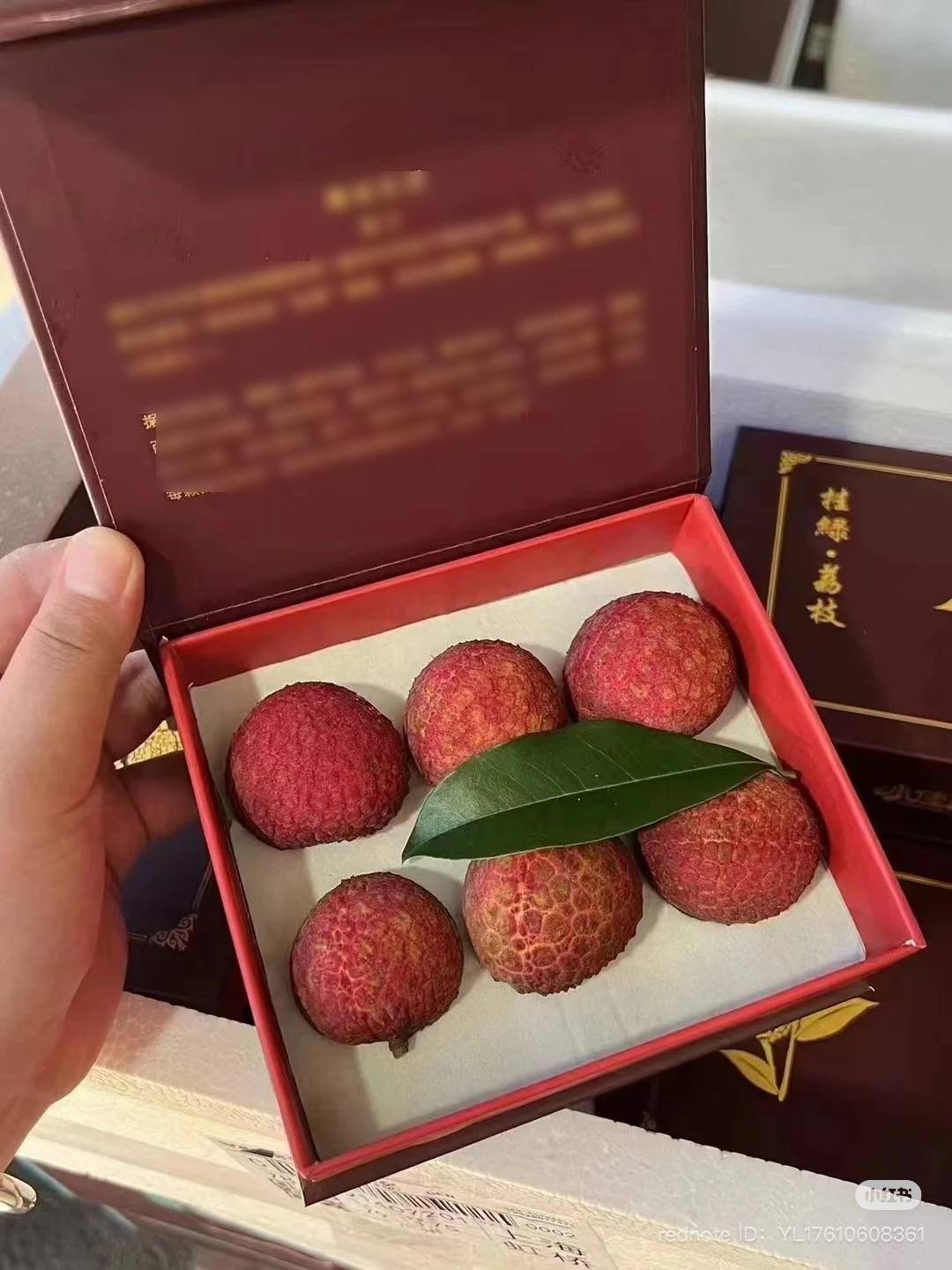 Cận cảnh quả vải 181 triệu đồng đang xôn xao MXH: Vải thì có thật, nhưng mức giá có đúng như lời đồn?- Ảnh 5.