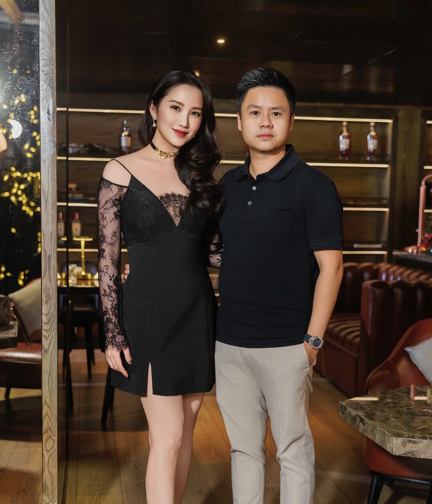 4 năm, đăng đúng 3 tấm ảnh có mặt vợ - cuộc hôn nhân ông chủ Saigon Square vẫn khiến người ta 