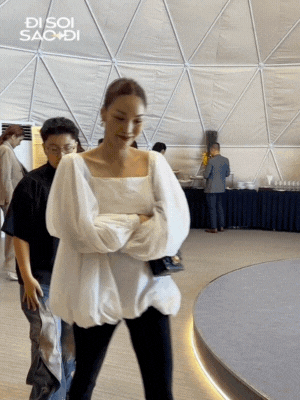 1 phu nhân hào môn Vbiz bất ngờ 