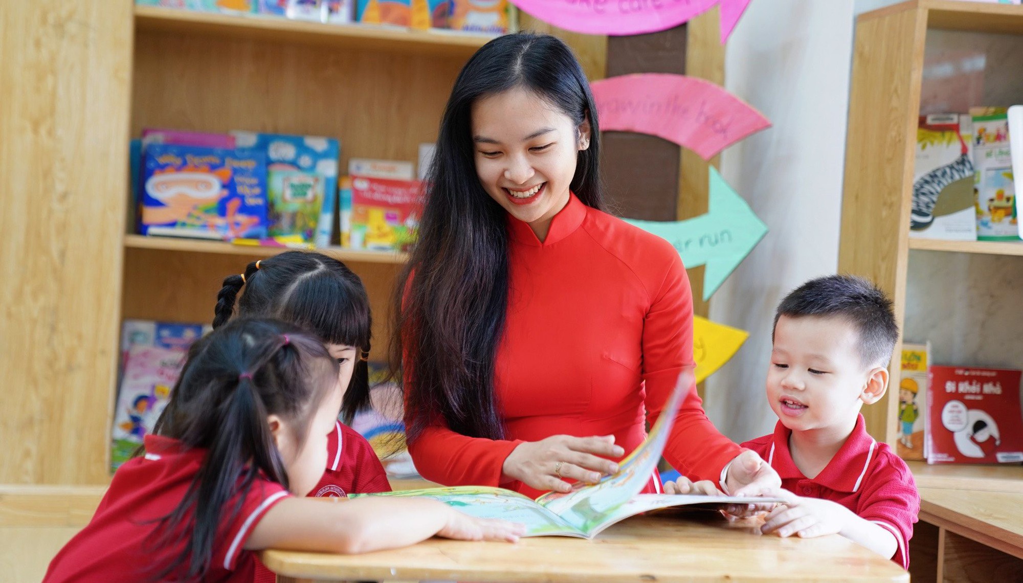 Đây mới là nghề hot nhất hiện nay: Đi học mỗi tháng nhận gần 4 triệu tiền trợ cấp, ra trường còn được ưu tiên xếp lương cao nhất- Ảnh 2.