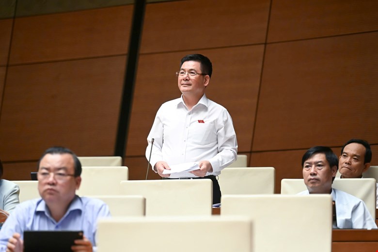 Bộ trưởng Bộ Công thương: Sẽ siết livestream bán hàng online- Ảnh 1.